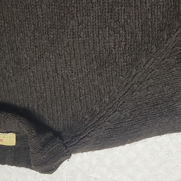 Limited America Turtleneck Sweater, in a Deep Brown color, size Large - Picture 4 of 4